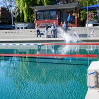 Schüler Josua war der erste im Becken
